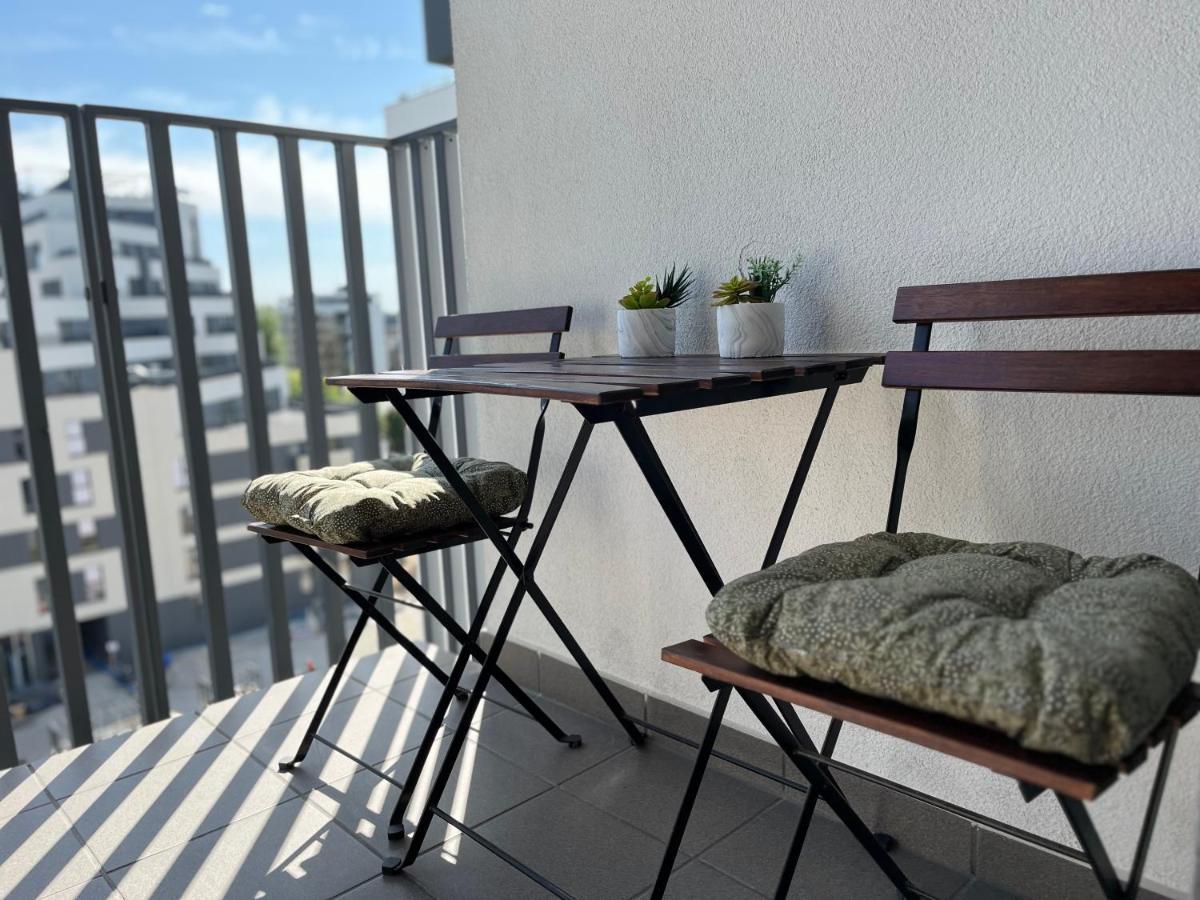 Miko Apartment 1 Poznan Bagian luar foto